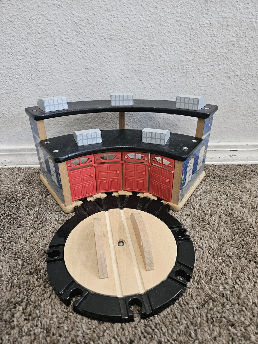 Imaginarian Wooden Train Roundhouse with Turntable